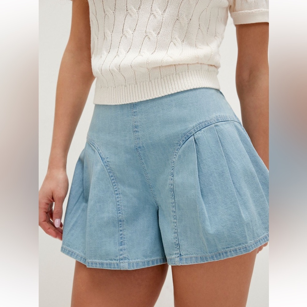We The Free Light Blue Denim Skorts Sz-29